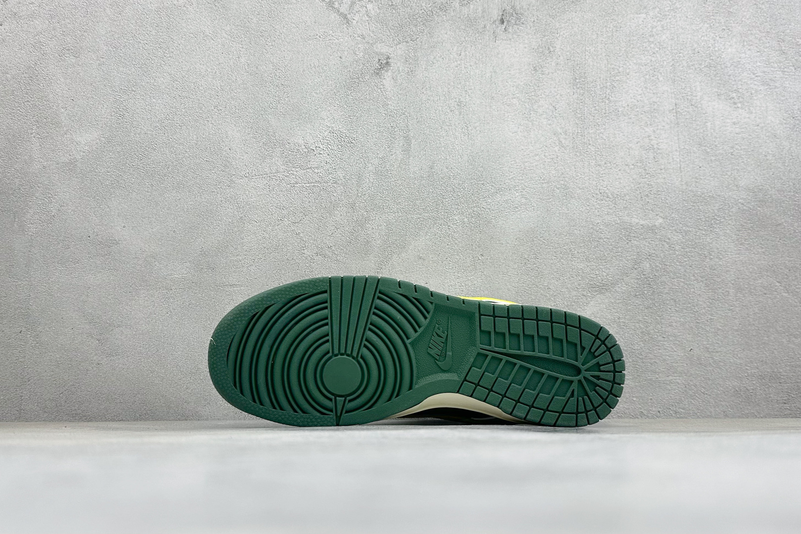 K版Nike SB Dunk Low 低帮休闲板鞋 独家版型蒸餾加工帶來的是更好的视觉和脚感体验大厂纯原品质出货 清洁度 K版Nike SB Dunk Low 低帮休闲板鞋 独家版型蒸餾加工帶來的是更好的视觉和脚感体验大厂纯原品质出货 清洁度