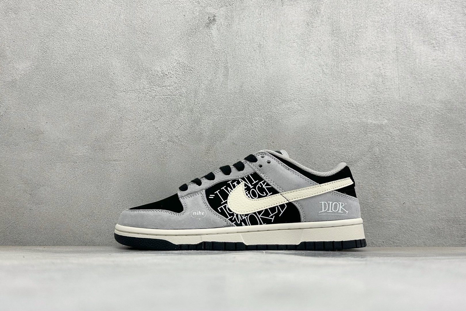 福利特价 Nike Dunk Low Retro 联名 周年高端定制 低帮休闲板鞋 #定制鞋盒 大厂纯原品质出货 超高清 福利特价 Nike Dunk Low Retro 联名 周年高端定制 低帮休闲板鞋 #定制鞋盒 大厂纯原品质出货 超高清