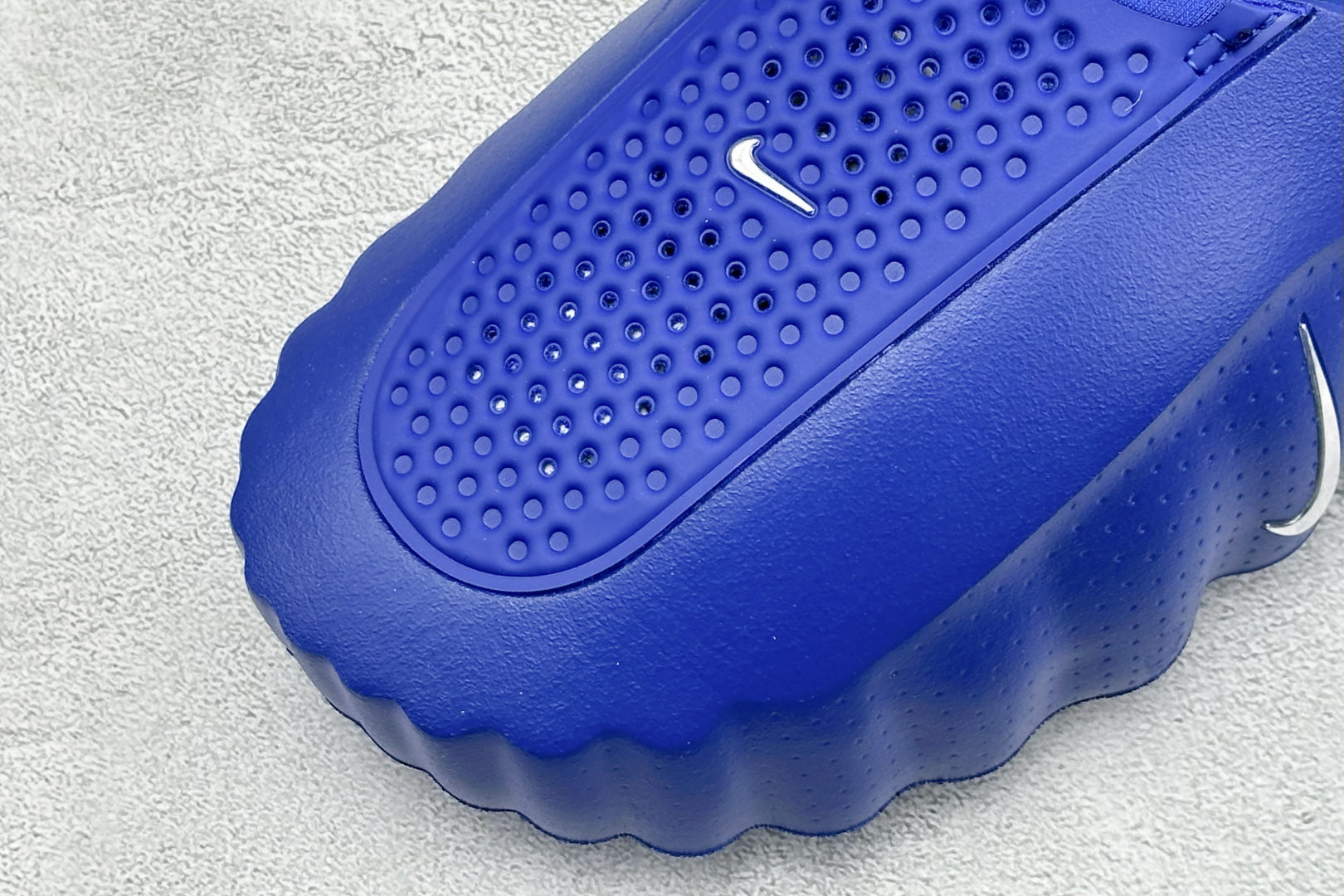 Nike Mind 001 神经科学足底按摩拖鞋 #全新热门款 从神经科学中汲取灵感 鞋面采用穿孔透气织物材质 鞋底22 Nike Mind 001 神经科学足底按摩拖鞋 #全新热门款 从神经科学中汲取灵感 鞋面采用穿孔透气织物材质 鞋底22