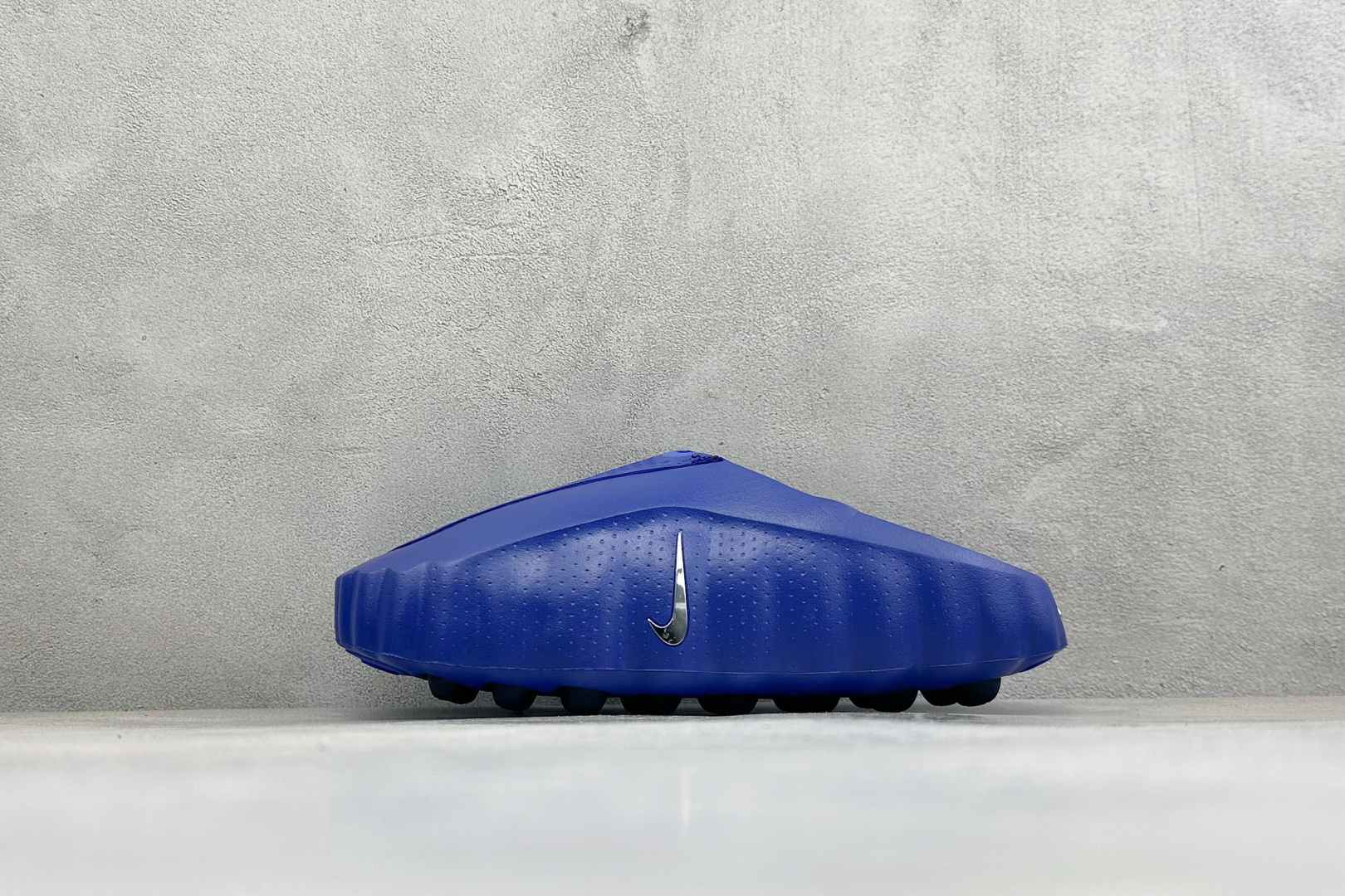 Nike Mind 001 神经科学足底按摩拖鞋 #全新热门款 从神经科学中汲取灵感 鞋面采用穿孔透气织物材质 鞋底22 Nike Mind 001 神经科学足底按摩拖鞋 #全新热门款 从神经科学中汲取灵感 鞋面采用穿孔透气织物材质 鞋底22
