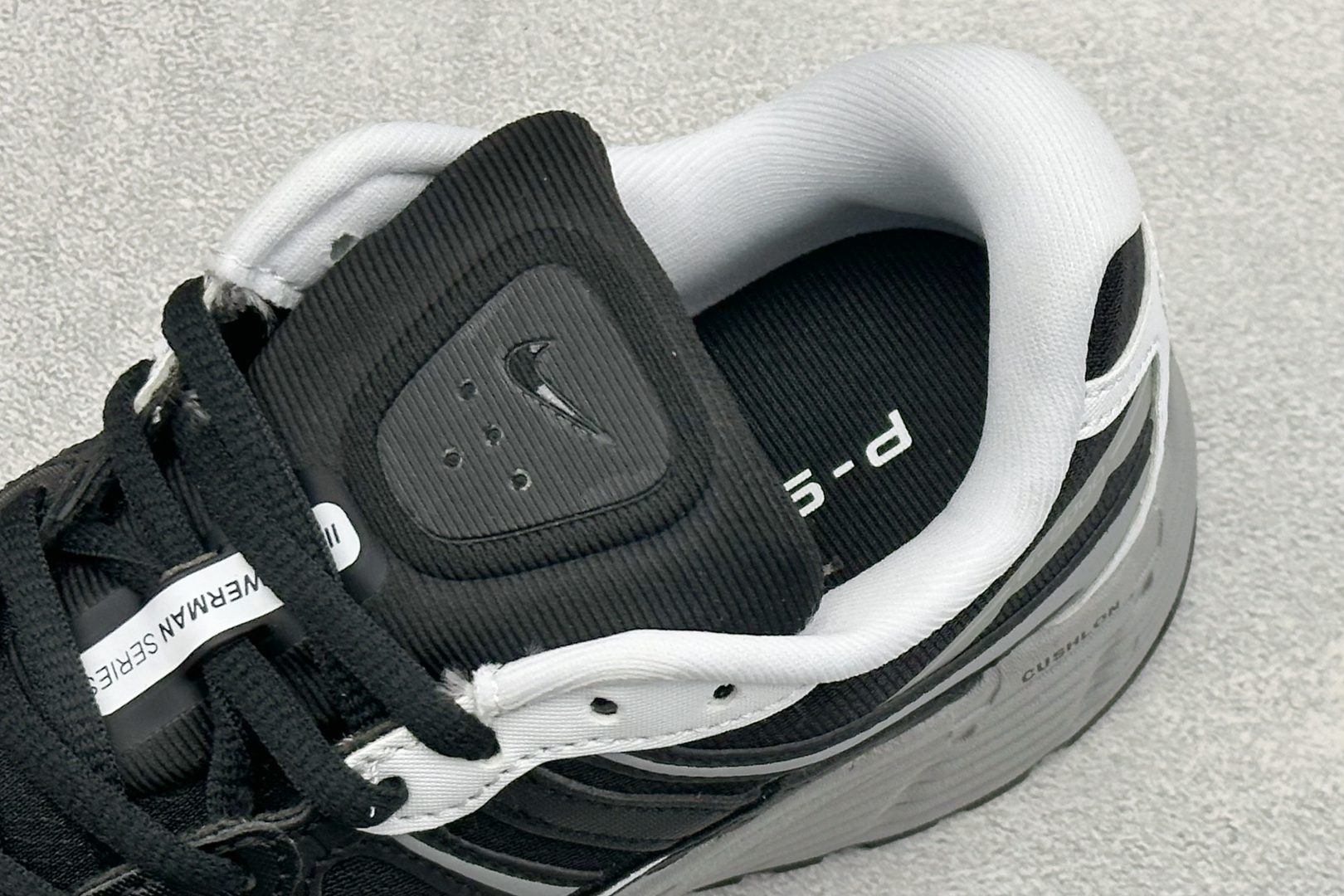 Nike P-9000 复古休闲 耐克 低帮休闲城市通勤跑步鞋 货号: IZ4751-103 尺码: 36-45 