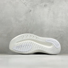 ADIDAS SUPERNOVA RISE 4M 防滑耐磨舒适跑步鞋 采用Dreamstrike+中底,力求为触地添舒适 ADIDAS SUPERNOVA RISE 4M 防滑耐磨舒适跑步鞋 采用Dreamstrike+中底,力求为触地添舒适