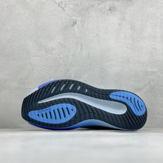 ADIDAS SUPERNOVA RISE 4M 防滑耐磨舒适跑步鞋 采用Dreamstrike+中底,力求为触地添舒适 ADIDAS SUPERNOVA RISE 4M 防滑耐磨舒适跑步鞋 采用Dreamstrike+中底,力求为触地添舒适