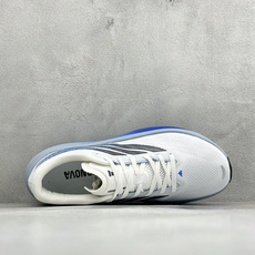 ADIDAS SUPERNOVA RISE 4M 防滑耐磨舒适跑步鞋 采用Dreamstrike+中底,力求为触地添舒适 ADIDAS SUPERNOVA RISE 4M 防滑耐磨舒适跑步鞋 采用Dreamstrike+中底,力求为触地添舒适