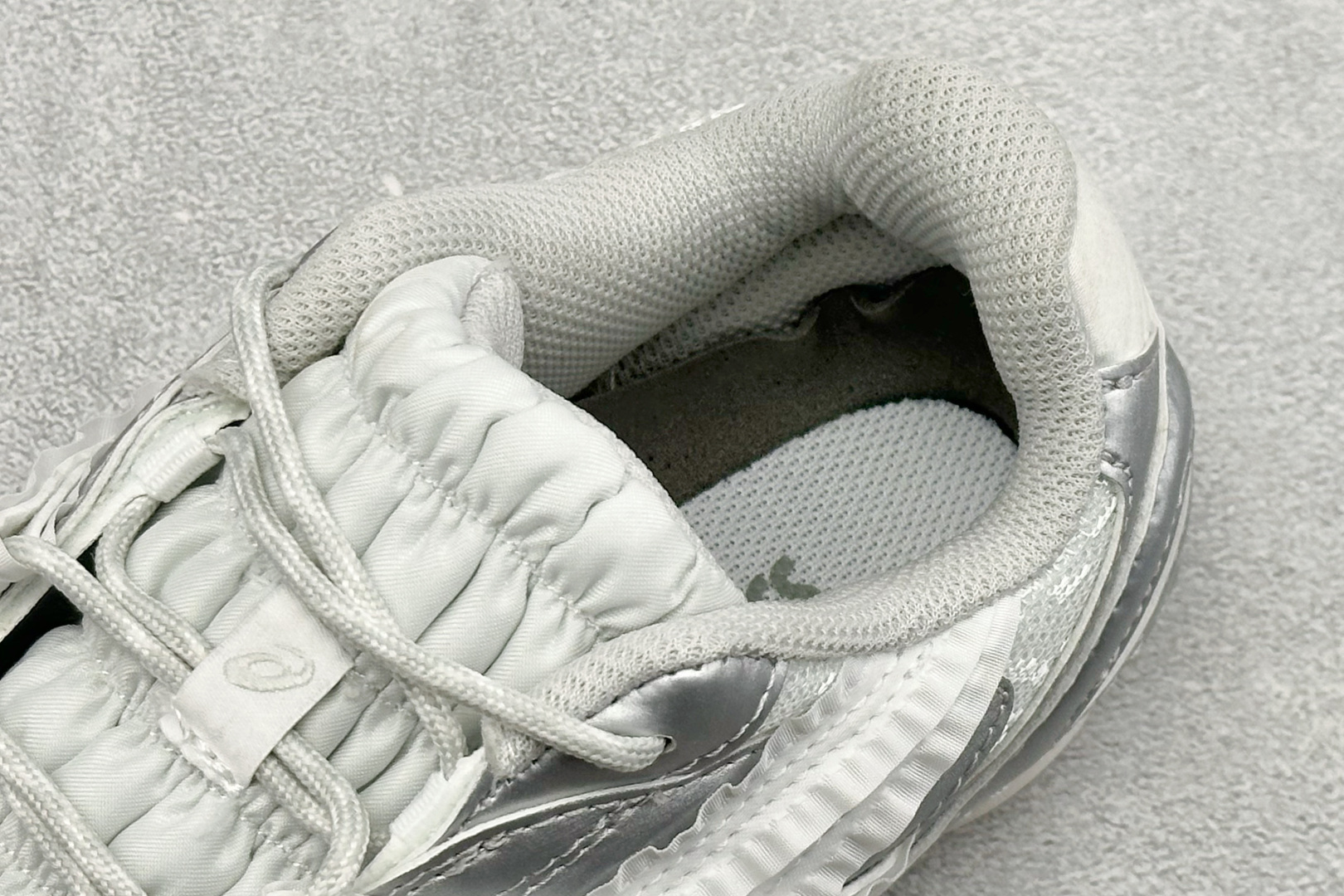 Asics Hypersync 亚瑟士 薄底德训 时尚经典透气包裹性轻便 低帮休闲板鞋 以复古之名 解锁街头新表达 低帮