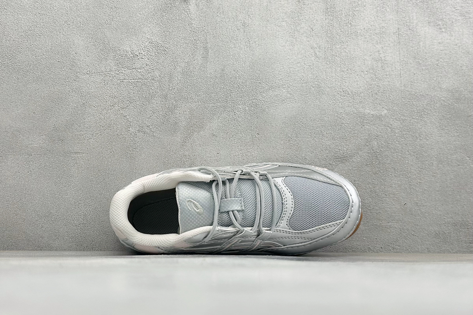 Asics Hypersync 亚瑟士 薄底德训 时尚经典透气包裹性轻便 低帮休闲板鞋 以复古之名 解锁街头新表达 低帮 Asics Hypersync 亚瑟士 薄底德训 时尚经典透气包裹性轻便 低帮休闲板鞋 以复古之名 解锁街头新表达 低帮