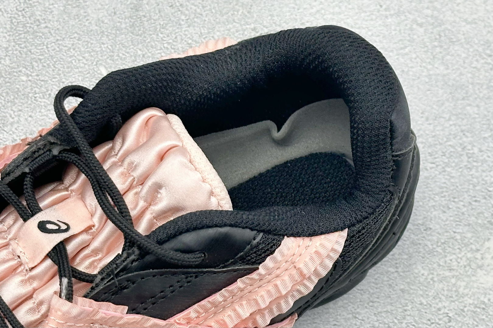 Asics Hypersync 亚瑟士 薄底德训 时尚经典透气包裹性轻便 低帮休闲板鞋 以复古之名 解锁街头新表达 低帮 Asics Hypersync 亚瑟士 薄底德训 时尚经典透气包裹性轻便 低帮休闲板鞋 以复古之名 解锁街头新表达 低帮