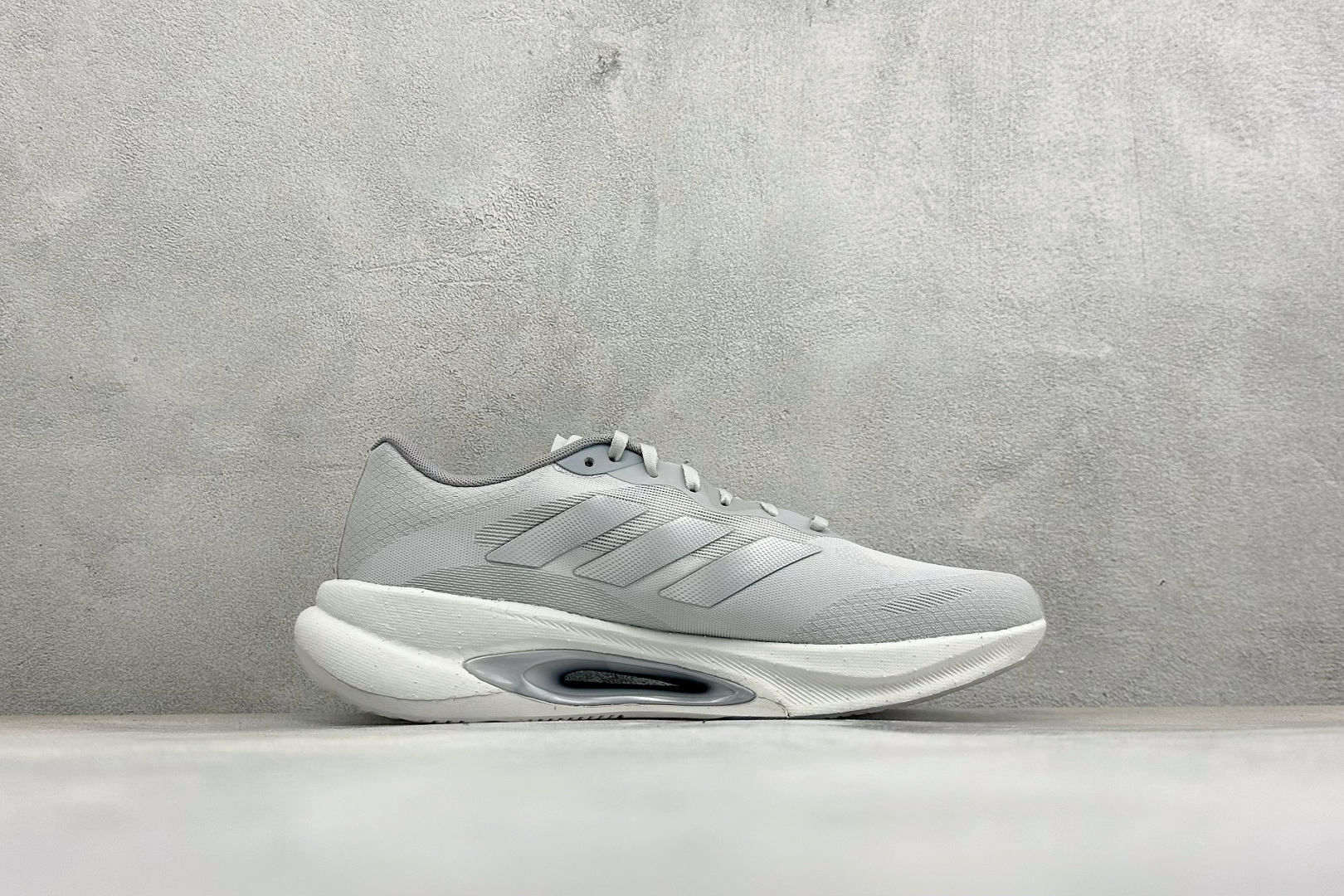 RS版Adidas Velostar 阿迪达斯爆米花缓震休闲慢跑鞋 货号：KJ5179 尺码：39-45 