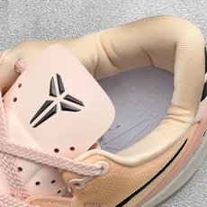 ZC版Nike KOBE VIII PROTRO VIII 科比8代实战运动低帮文化篮球鞋 鞋头和鞋舌采用透气运动网布制 ZC版Nike KOBE VIII PROTRO VIII 科比8代实战运动低帮文化篮球鞋 鞋头和鞋舌采用透气运动网布制