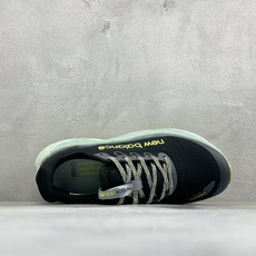 New Balance Fresh Foam X Trail More v3 轻量跑鞋 无论是越野训练跑还是享受自然美景 New Balance Fresh Foam X Trail More v3 轻量跑鞋 无论是越野训练跑还是享受自然美景