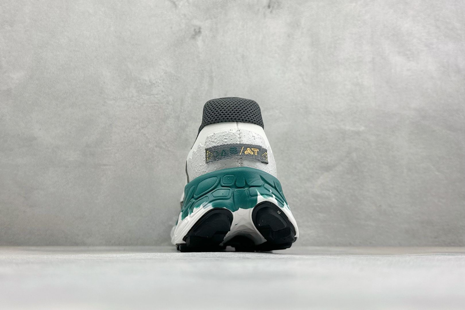 New Balance Fresh Foam X Trail More v3 轻量跑鞋 无论是越野训练跑还是享受自然美景 New Balance Fresh Foam X Trail More v3 轻量跑鞋 无论是越野训练跑还是享受自然美景