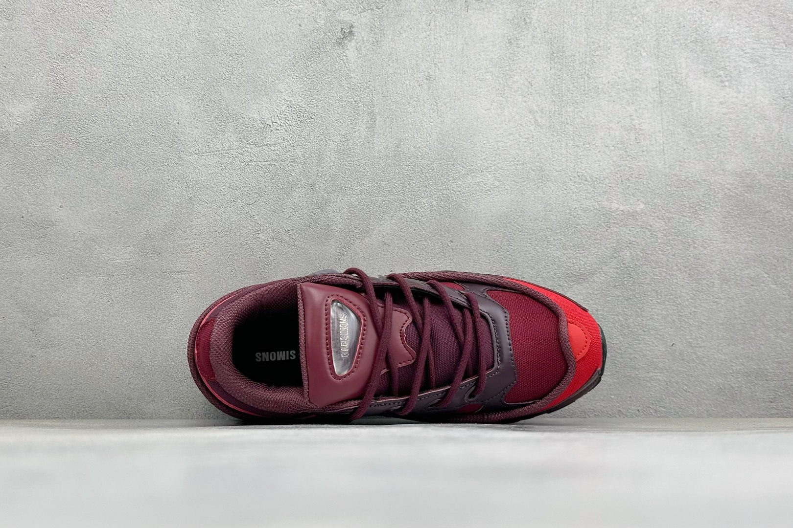AD X RAF SIMONS 拉夫西蒙 Ozweego 先锋潮流 水泡 复古低帮休闲鞋 独家定制鞋盒 防层袋 卡片及可 AD X RAF SIMONS 拉夫西蒙 Ozweego 先锋潮流 水泡 复古低帮休闲鞋 独家定制鞋盒 防层袋 卡片及可