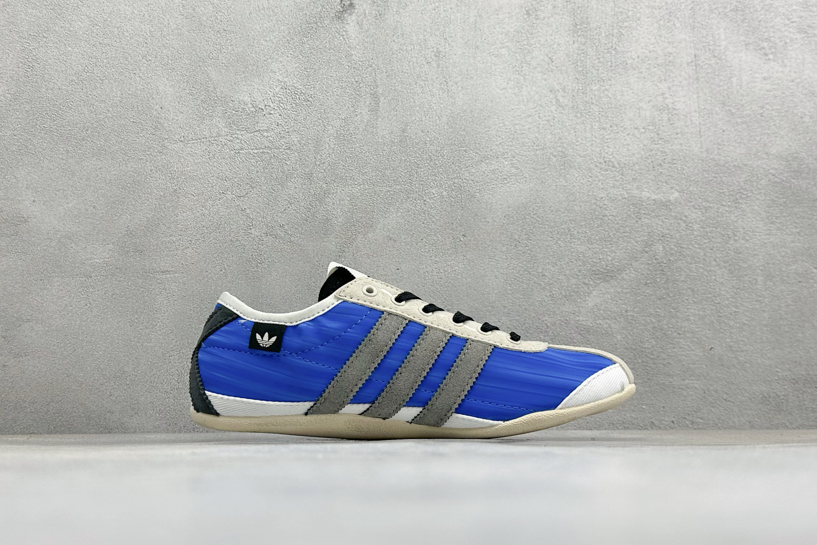 Song For The Mute x Adidas Tokyo W SFTM联名 舒适百搭经典休闲鞋 货号: KJ44