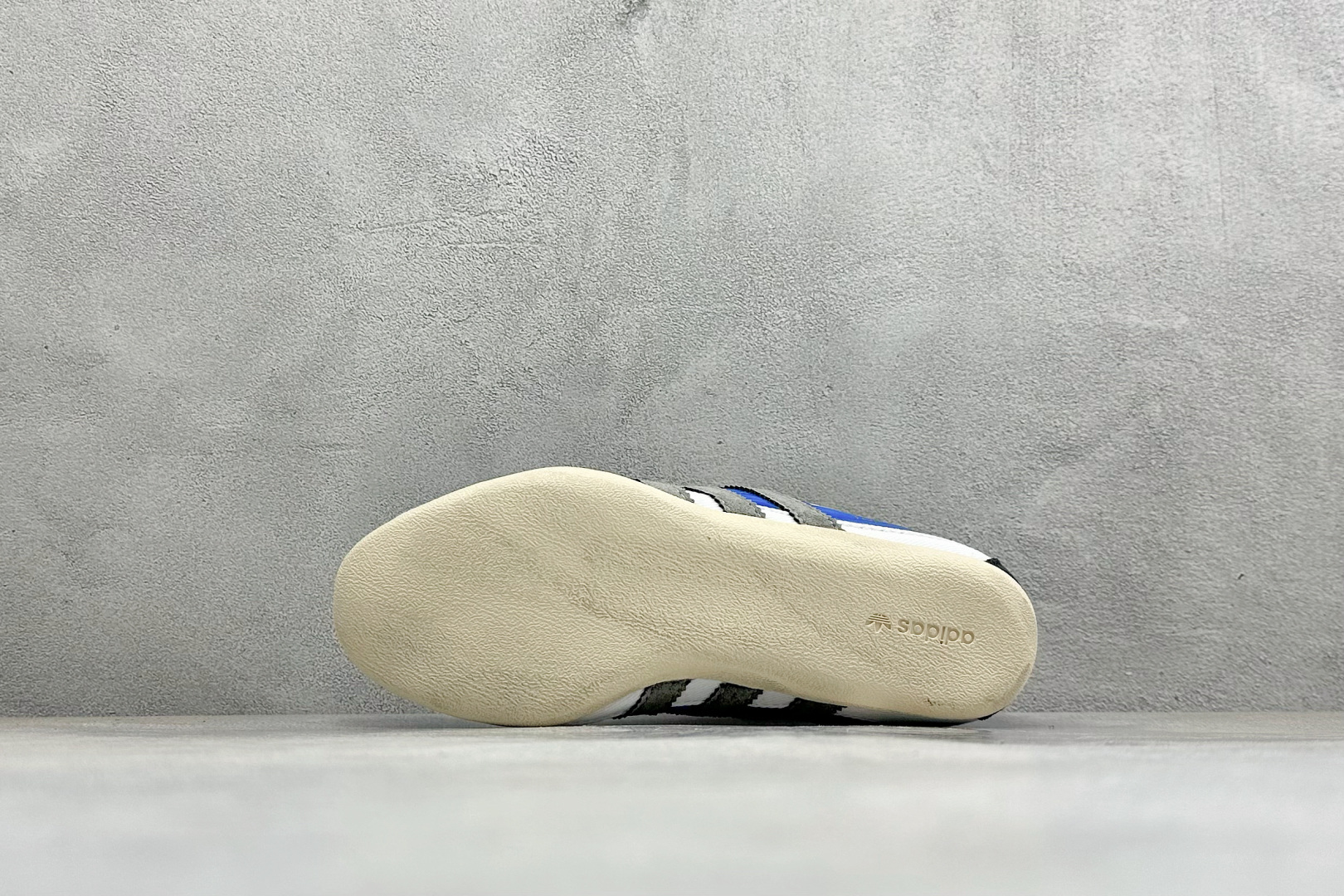 Song For The Mute x Adidas Tokyo W SFTM联名 舒适百搭经典休闲鞋 货号: KJ44