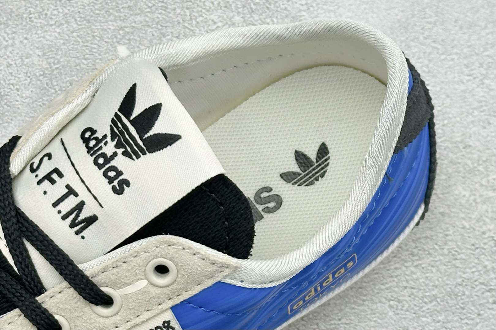 Song For The Mute x Adidas Tokyo W SFTM联名 舒适百搭经典休闲鞋 货号: KJ44