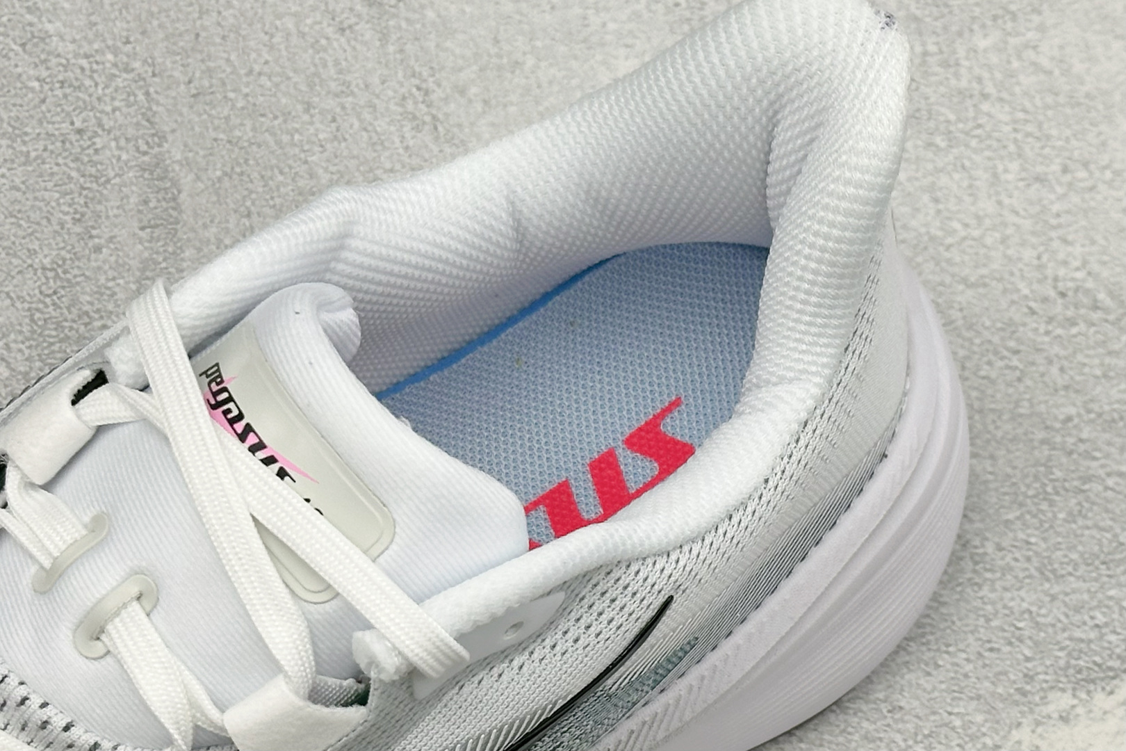 HY版Nike Air Zoom Pegasus 42 耐克网面透气轻便耐磨跑鞋 货号：IB1873-110 尺码：36