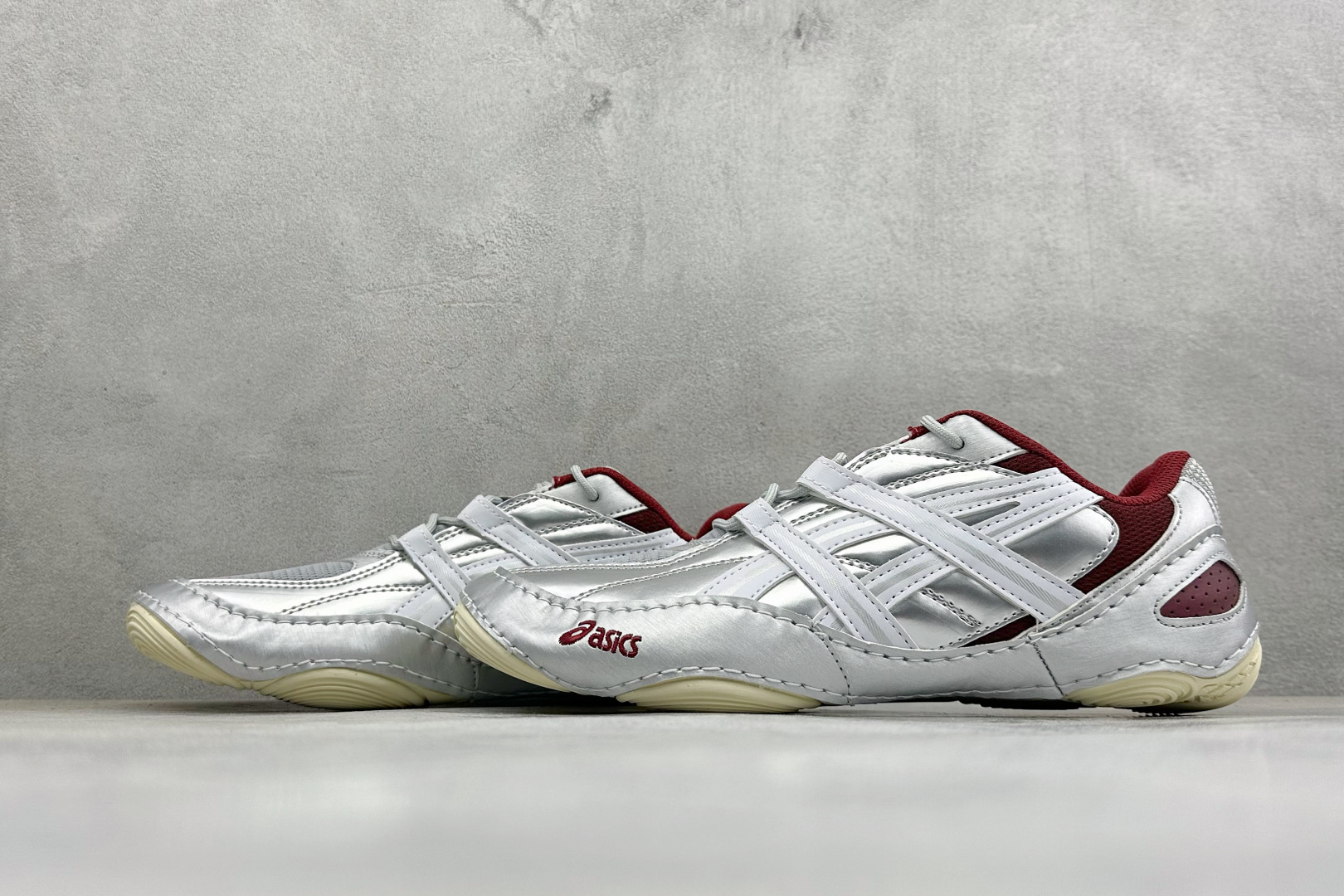 ZH版Asics Hypersync 亚瑟士 薄底德训 时尚经典透气包裹性轻便 低帮休闲板鞋 以复古之名 解锁街头新表达