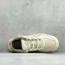ZH版Asics Hypersync 亚瑟士 薄底德训 时尚经典透气包裹性轻便 低帮休闲板鞋 以复古之名 解锁街头新表达 ZH版Asics Hypersync 亚瑟士 薄底德训 时尚经典透气包裹性轻便 低帮休闲板鞋 以复古之名 解锁街头新表达