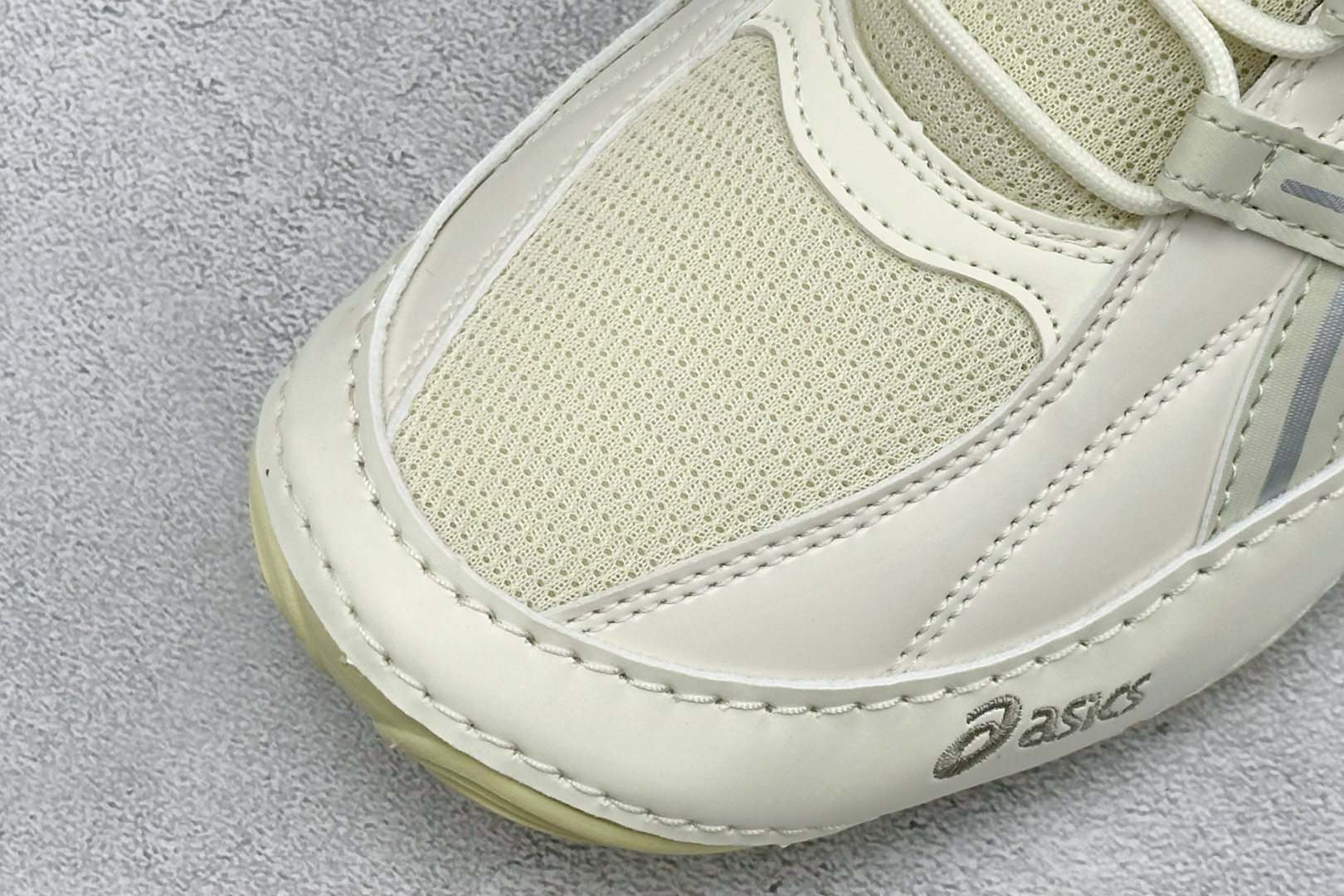 ZH版Asics Hypersync 亚瑟士 薄底德训 时尚经典透气包裹性轻便 低帮休闲板鞋 以复古之名 解锁街头新表达 ZH版Asics Hypersync 亚瑟士 薄底德训 时尚经典透气包裹性轻便 低帮休闲板鞋 以复古之名 解锁街头新表达