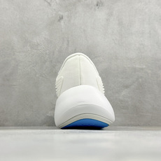 TF版ADIDAS 阿迪舒适百搭防滑耐磨 低帮休闲跑步鞋 中底配置方面搭载全掌Lightstrike Pro 鞋面采用透 TF版ADIDAS 阿迪舒适百搭防滑耐磨 低帮休闲跑步鞋 中底配置方面搭载全掌Lightstrike Pro 鞋面采用透