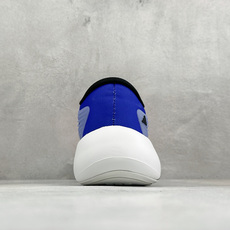 TF版ADIDAS 阿迪舒适百搭防滑耐磨 低帮休闲跑步鞋 中底配置方面搭载全掌Lightstrike Pro 鞋面采用透 TF版ADIDAS 阿迪舒适百搭防滑耐磨 低帮休闲跑步鞋 中底配置方面搭载全掌Lightstrike Pro 鞋面采用透