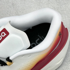 XF版CIoudboom Max 昂跑 舒适轻便减震耐磨跑步鞋 采用了先进的缓震技术 能够有效减少跑步时对关节的冲击 保 XF版CIoudboom Max 昂跑 舒适轻便减震耐磨跑步鞋 采用了先进的缓震技术 能够有效减少跑步时对关节的冲击 保