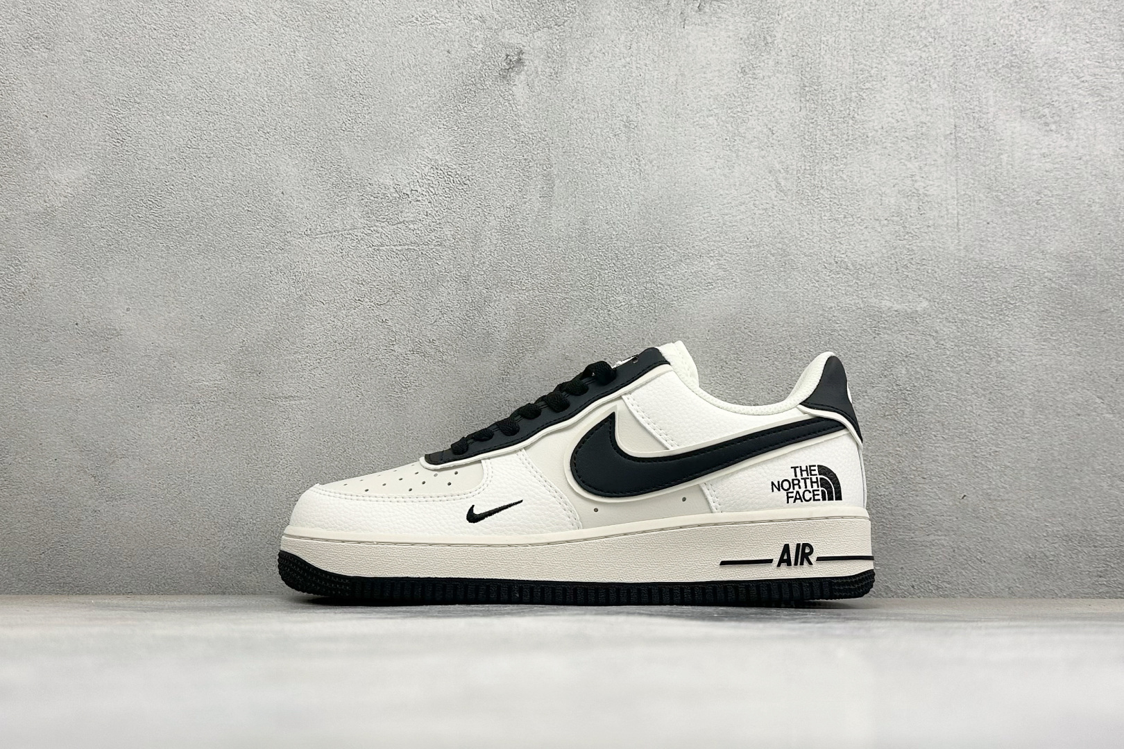 福利特价 Nike Air Force 1'07 Low 联名 空军一号低帮休闲板鞋 #原楦原纸板 纯正空军版型 内置全