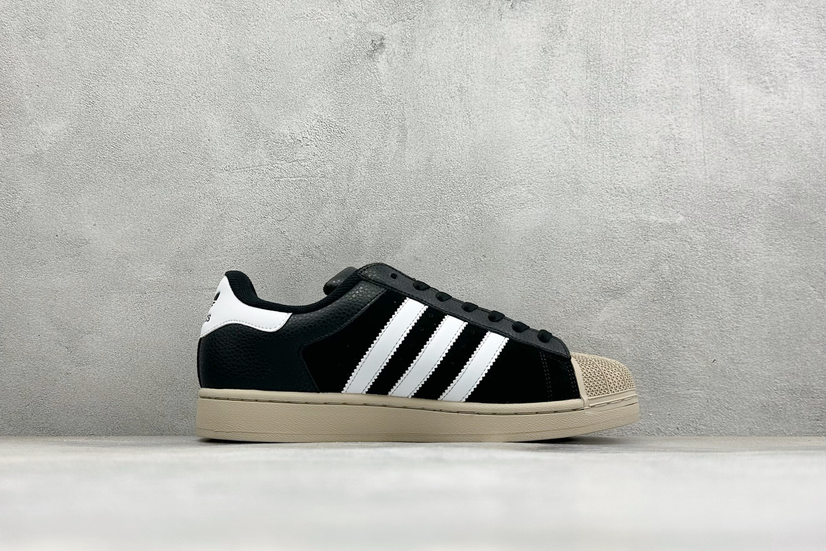 Adidas Originals SUPERSTAR II 经典贝壳头板鞋 官网同步 实拍首发渠道正品订单 诠释市场最高 Adidas Originals SUPERSTAR II 经典贝壳头板鞋 官网同步 实拍首发渠道正品订单 诠释市场最高