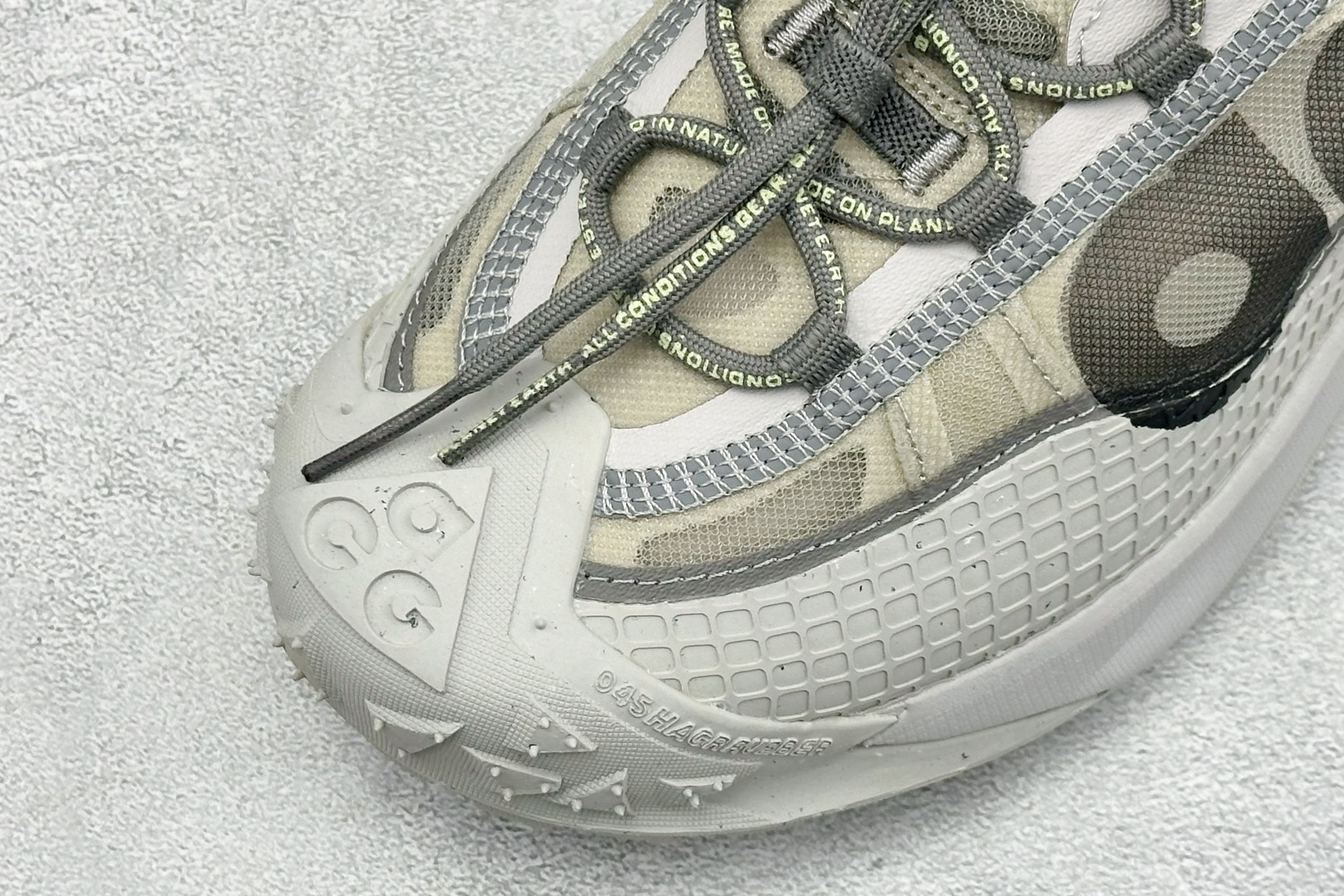 XL福利 NIKE ACG MOUNTAIN FLY 2 LOW 户外低帮休闲运动跑步鞋 全新户外鞋款Mountain XL福利 NIKE ACG MOUNTAIN FLY 2 LOW 户外低帮休闲运动跑步鞋 全新户外鞋款Mountain