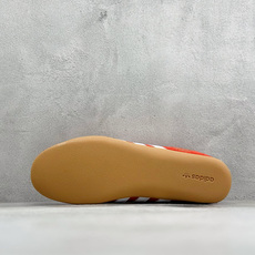 Adidas Tokyo W 阿迪达斯 舒适百搭经典休闲薄底鞋 鞋面设计舒适贴合脚面 同时采用柔软材质 穿着轻便舒适 侧 Adidas Tokyo W 阿迪达斯 舒适百搭经典休闲薄底鞋 鞋面设计舒适贴合脚面 同时采用柔软材质 穿着轻便舒适 侧