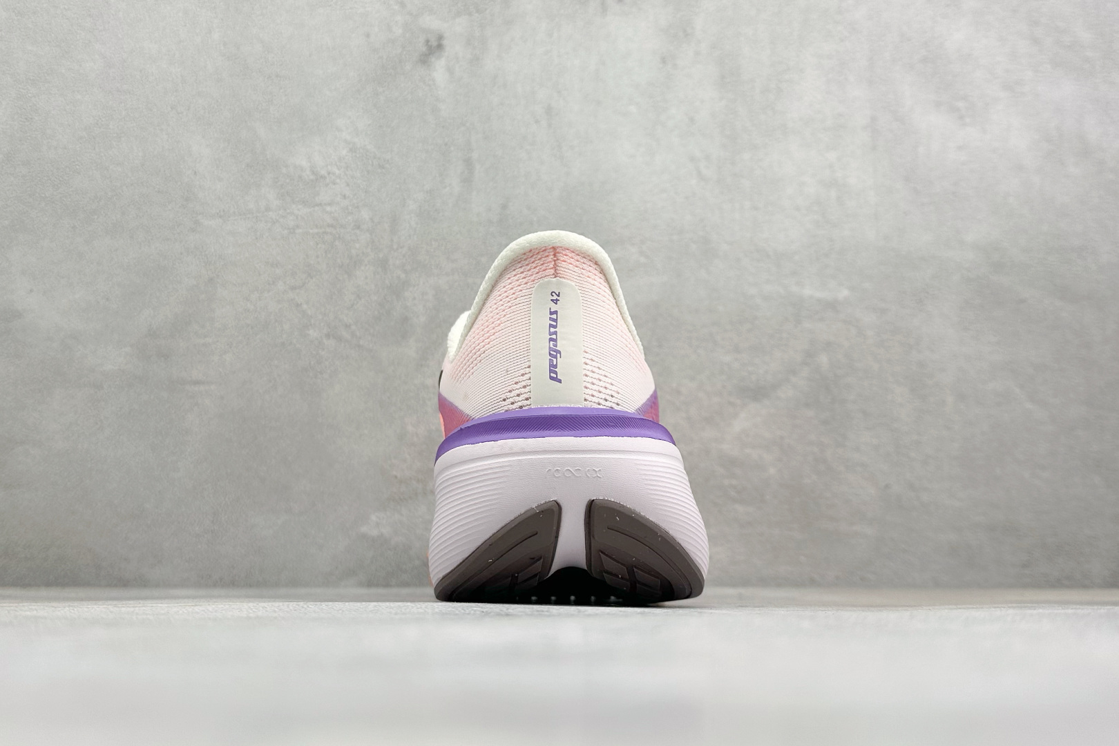 HY版Nike Air Zoom Pegasus 42 耐克网面透气轻便耐磨跑鞋 货号：IH1847-113 尺码：36