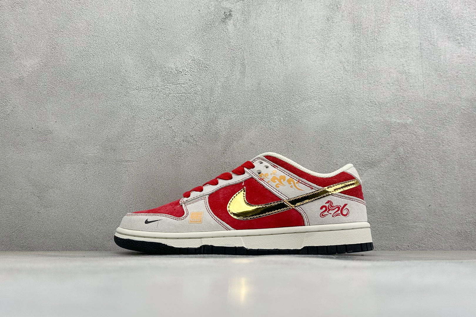 福利特价 Nike Dunk Low Retro 联名 周年高端定制 低帮休闲板鞋 #定制鞋盒 大厂纯原品质出货 超高清 福利特价 Nike Dunk Low Retro 联名 周年高端定制 低帮休闲板鞋 #定制鞋盒 大厂纯原品质出货 超高清
