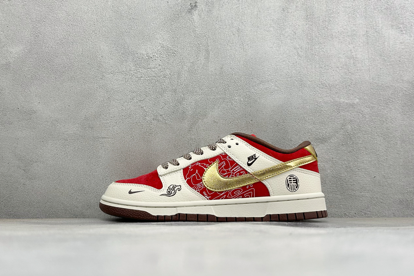 福利特价 Nike Dunk Low Retro 联名 周年高端定制 低帮休闲板鞋 #定制鞋盒 大厂纯原品质出货 超高清 福利特价 Nike Dunk Low Retro 联名 周年高端定制 低帮休闲板鞋 #定制鞋盒 大厂纯原品质出货 超高清