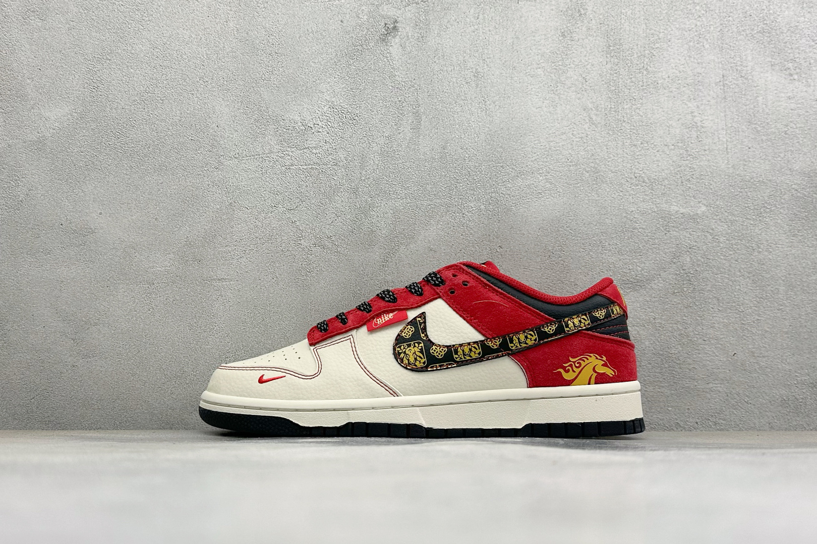 福利特价 Nike Dunk Low Retro 联名 周年高端定制 低帮休闲板鞋 #定制鞋盒 大厂纯原品质出货 超高清 福利特价 Nike Dunk Low Retro 联名 周年高端定制 低帮休闲板鞋 #定制鞋盒 大厂纯原品质出货 超高清