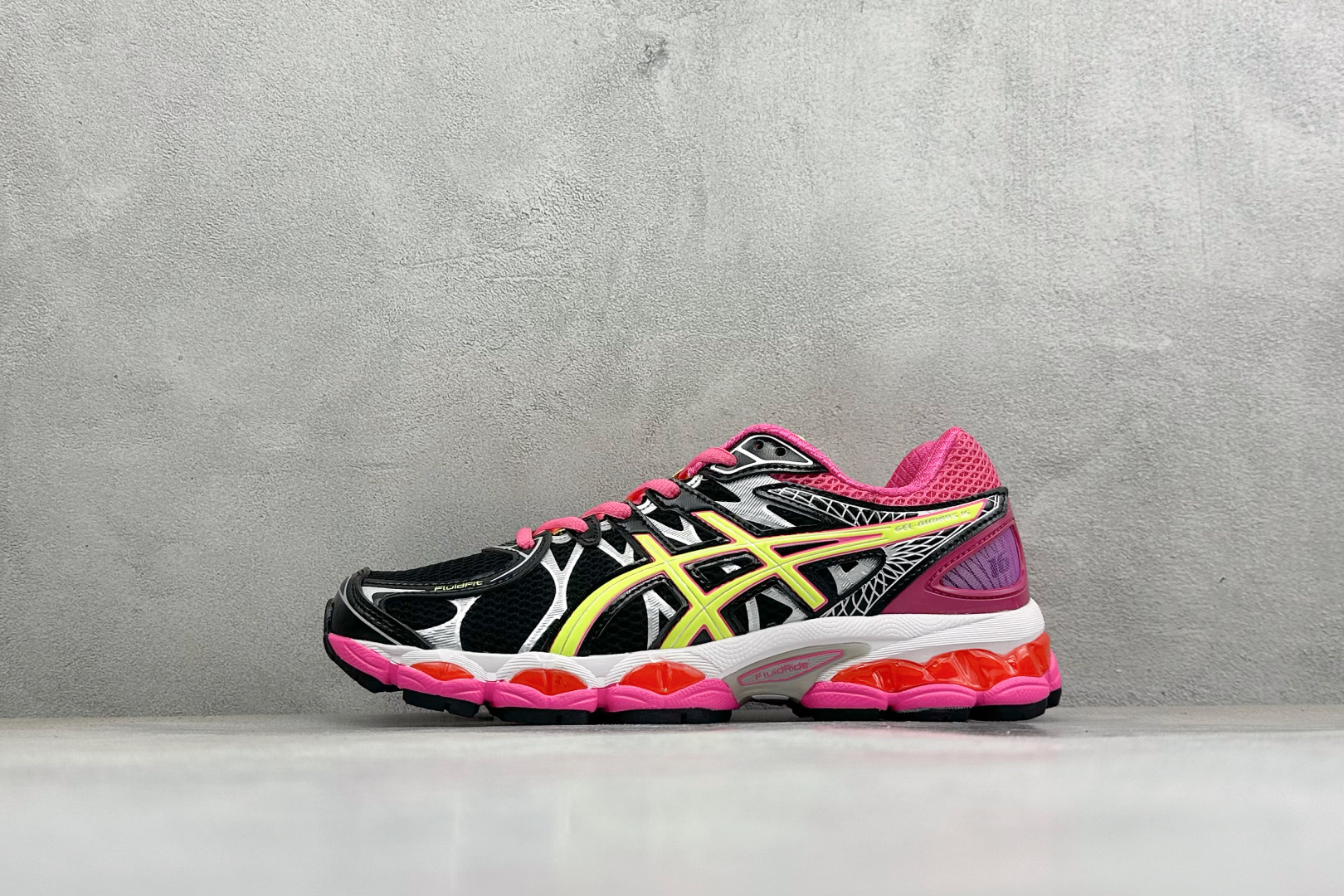 Asics Gel-CUMULUS 16 亚瑟士运动休闲透气专业跑鞋 采用工程弹性双层再生针织密度鞋面材质 后跟3D可视