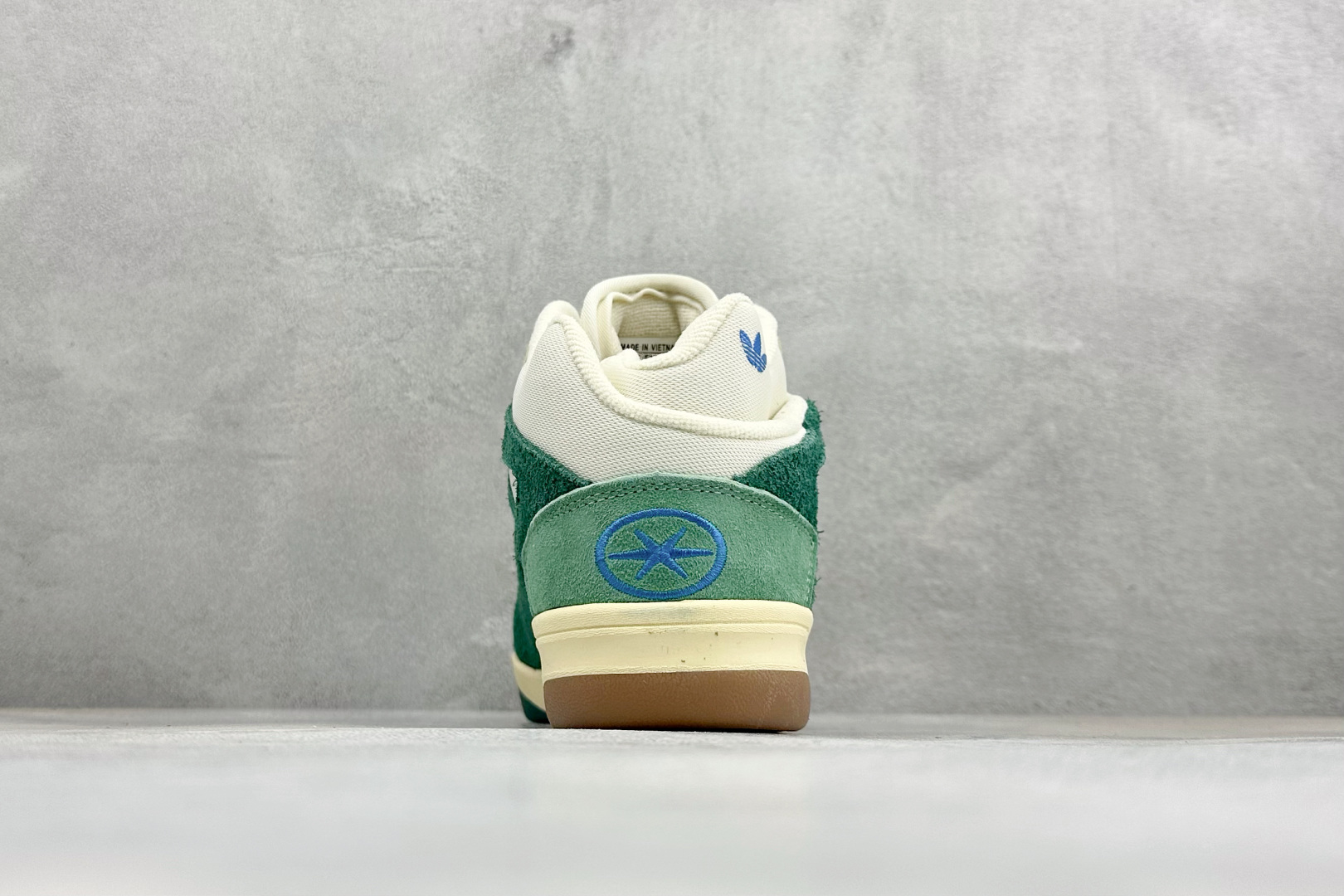 HZ版Adidas x Bad Bunny Badbo 1.0 阿迪达斯经典百搭篮球鞋 货号:JS1470 尺码:36 HZ版Adidas x Bad Bunny Badbo 1.0 阿迪达斯经典百搭篮球鞋 货号:JS1470 尺码:36