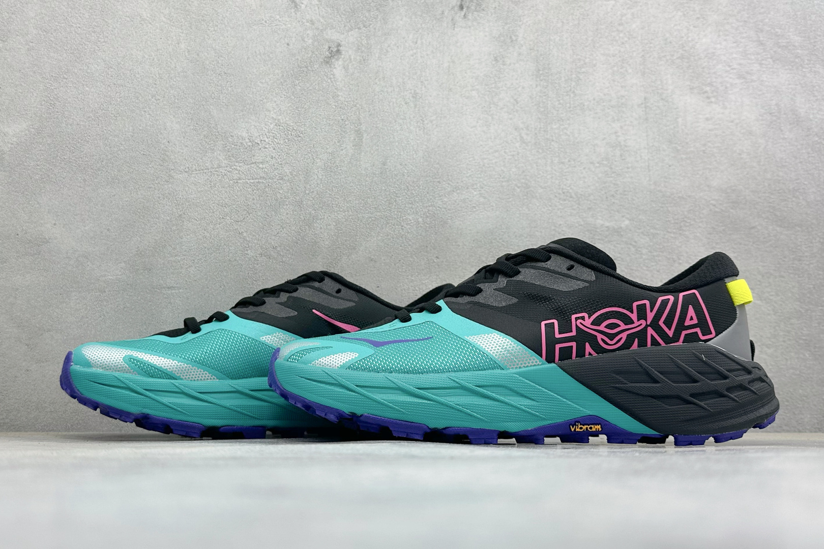 HOKA ONE ONE SPEEDGOAT 7 舒适百搭越野跑鞋 J-FRAME™M结构拥有专利认证，避免防过度内 旋