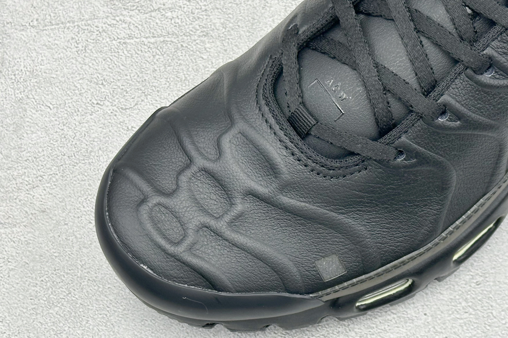 ACW* x Nike Air Max Plus 全头层 耐克复古气垫跑鞋 货号:FD7855-001 尺码:39 40 ACW* x Nike Air Max Plus 全头层 耐克复古气垫跑鞋 货号:FD7855-001 尺码:39 40