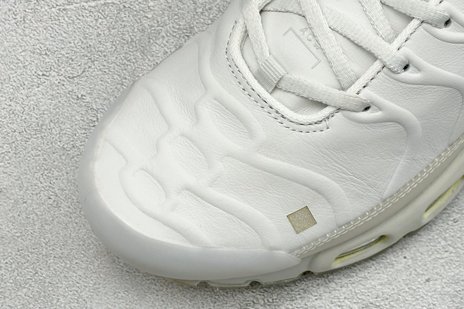 ACW* x Nike Air Max Plus 全头层 耐克复古气垫跑鞋 货号:FD7855-002 尺码:39 40 ACW* x Nike Air Max Plus 全头层 耐克复古气垫跑鞋 货号:FD7855-002 尺码:39 40