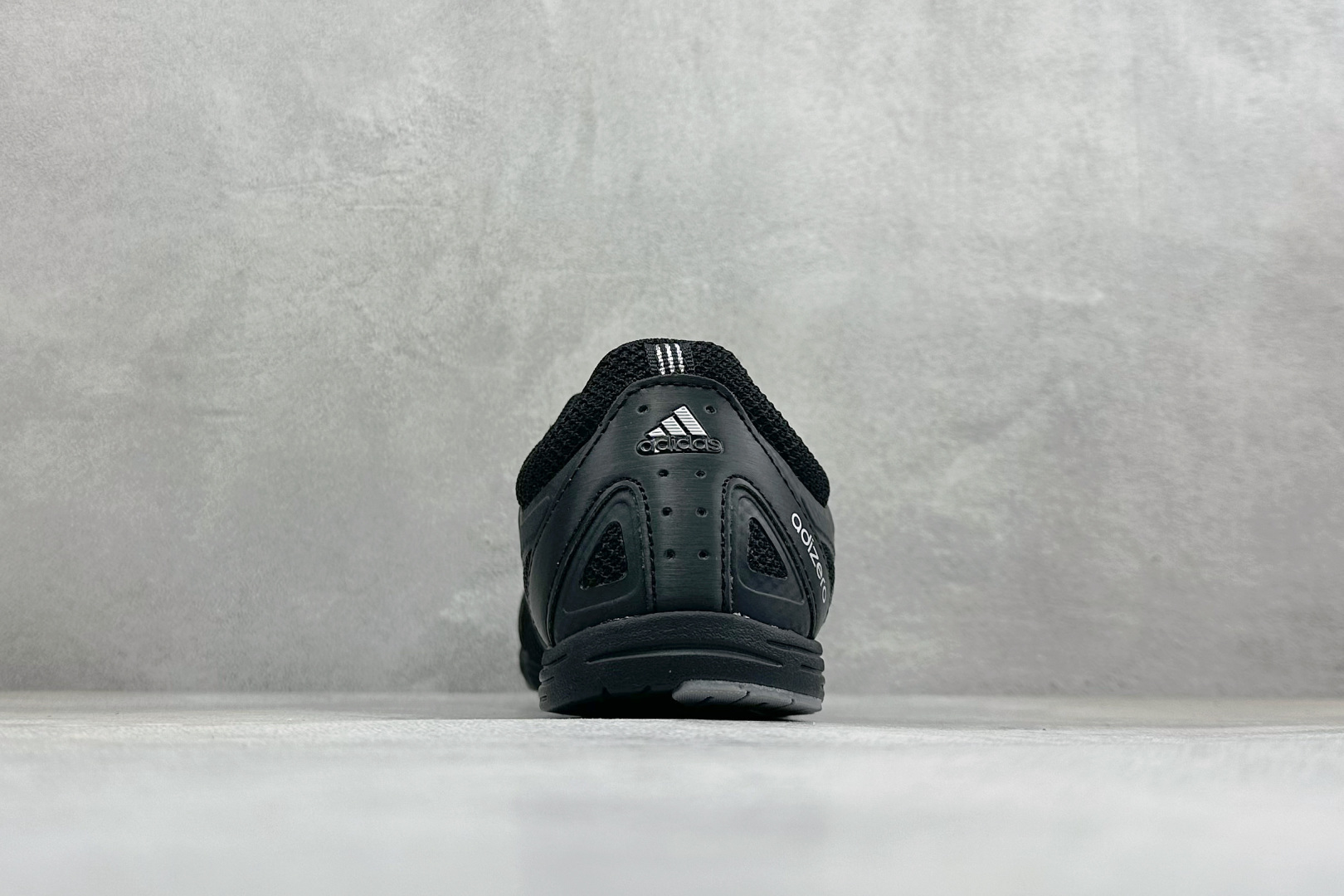 D版Adidas Adizero PR Sftm 联名款 阿迪低帮休闲生活鞋 货号:JQ0022 尺码:36 36.5 D版Adidas Adizero PR Sftm 联名款 阿迪低帮休闲生活鞋 货号:JQ0022 尺码:36 36.5