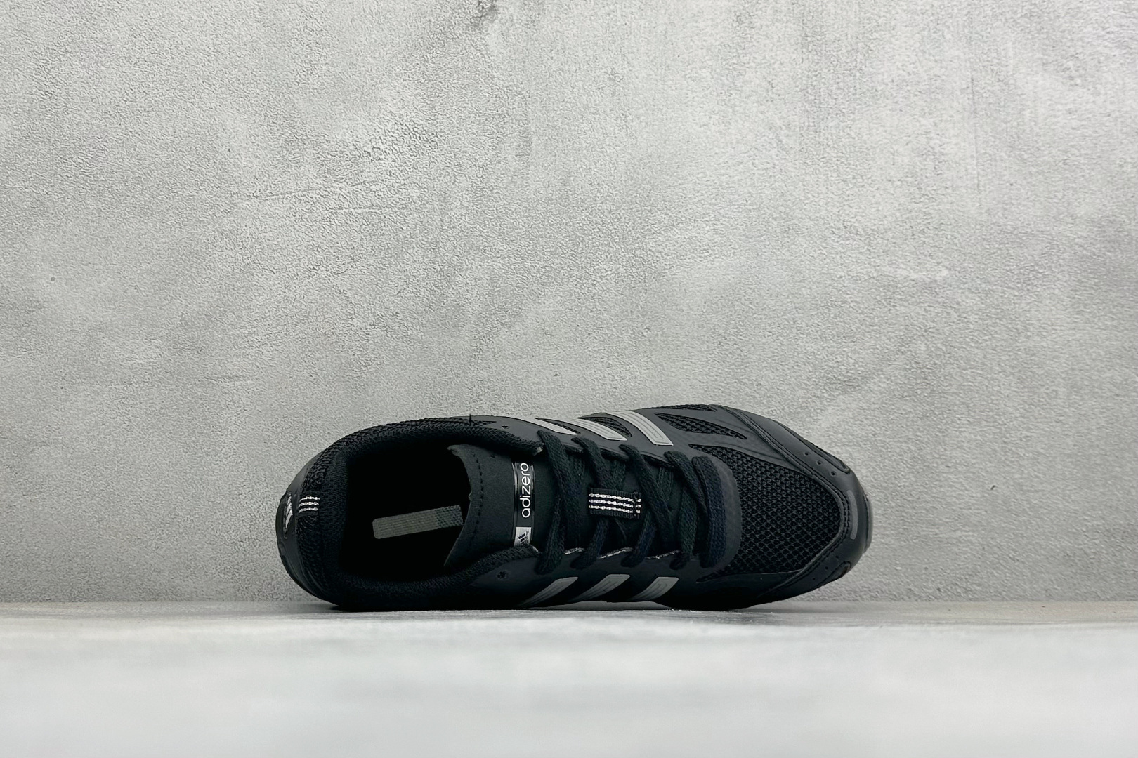 D版Adidas Adizero PR Sftm 联名款 阿迪低帮休闲生活鞋 货号:JQ0022 尺码:36 36.5 D版Adidas Adizero PR Sftm 联名款 阿迪低帮休闲生活鞋 货号:JQ0022 尺码:36 36.5