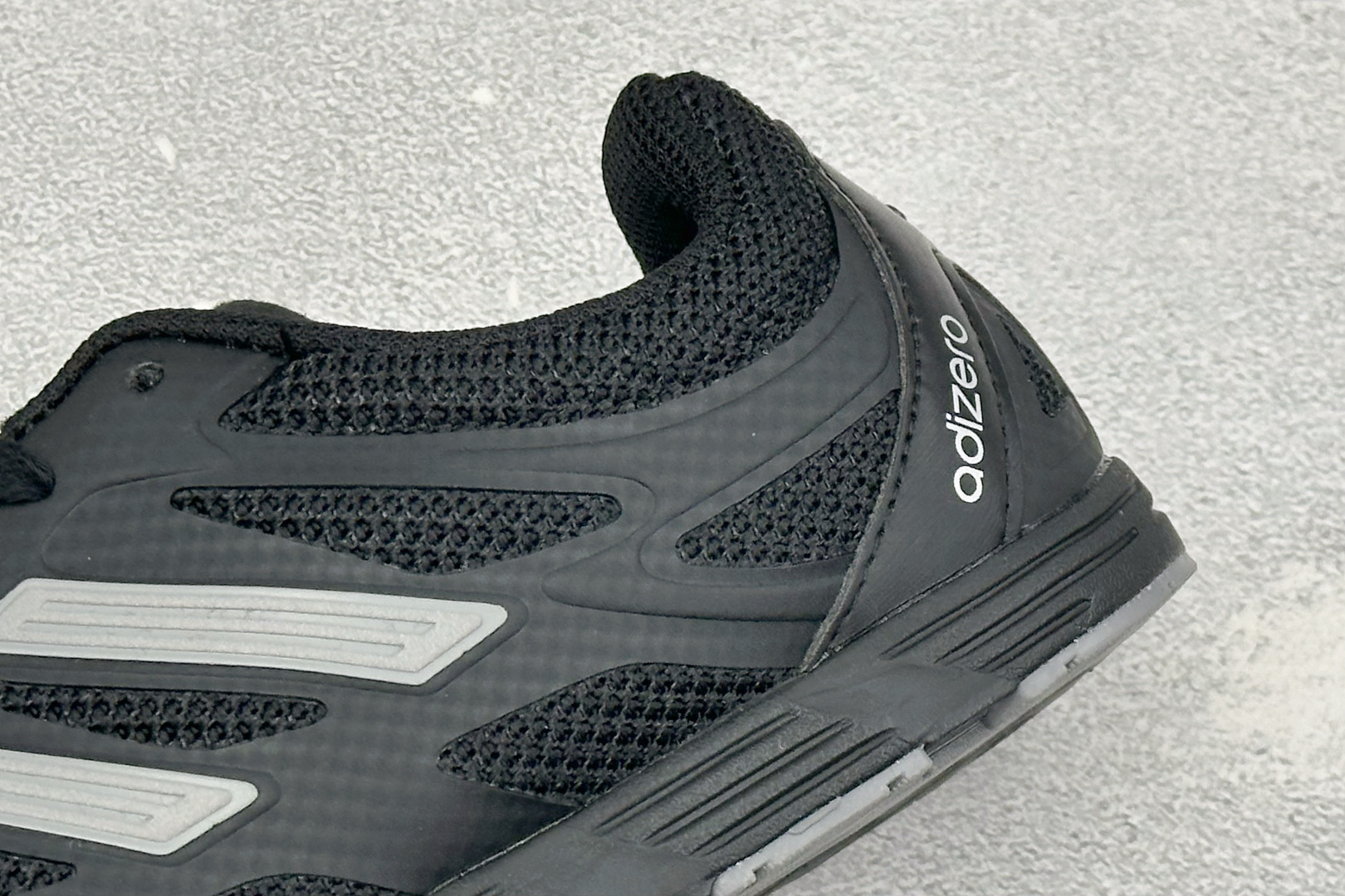 D版Adidas Adizero PR Sftm 联名款 阿迪低帮休闲生活鞋 货号:JQ0022 尺码:36 36.5 D版Adidas Adizero PR Sftm 联名款 阿迪低帮休闲生活鞋 货号:JQ0022 尺码:36 36.5