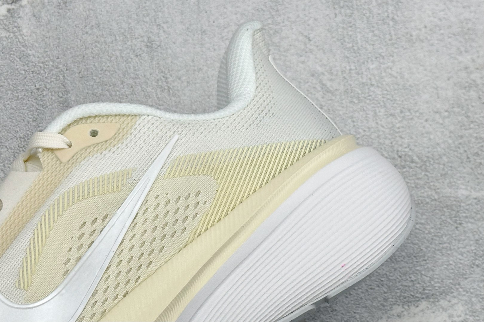 HY版Nike Air Zoom Pegasus 42 耐克网面透气轻便耐磨跑鞋 货号：IB1881-106 尺码：36