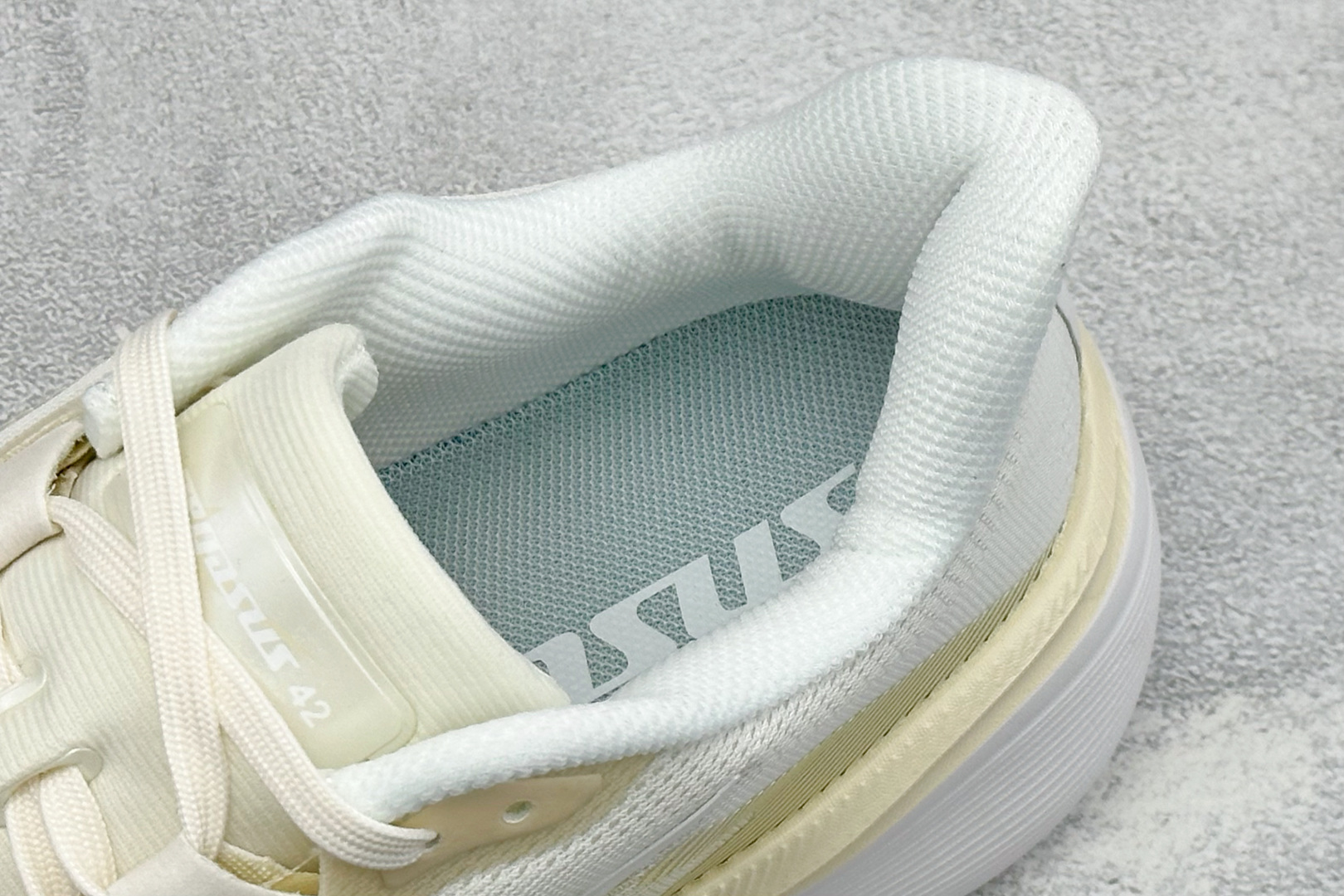HY版Nike Air Zoom Pegasus 42 耐克网面透气轻便耐磨跑鞋 货号：IB1881-106 尺码：36