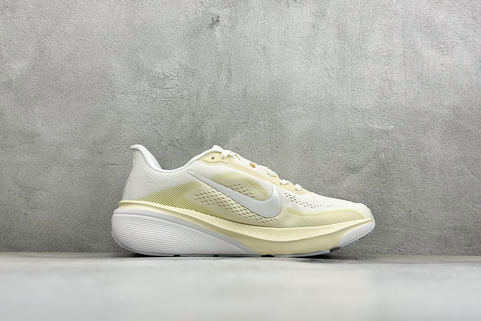 HY版Nike Air Zoom Pegasus 42 耐克网面透气轻便耐磨跑鞋 货号：IB1881-106 尺码：36