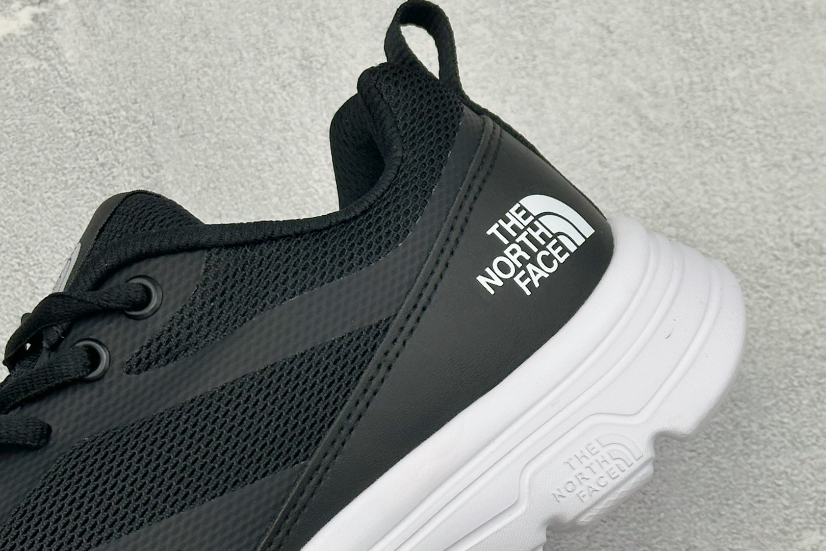 BW版北面THE NORTH FACE FASTPACK ULTRA GTX 舒适运动 回弹抓地登山鞋 货号: NS93