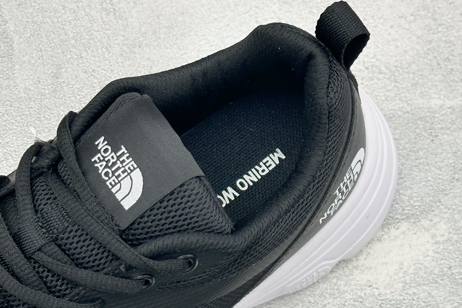 BW版北面THE NORTH FACE FASTPACK ULTRA GTX 舒适运动 回弹抓地登山鞋 货号: NS93