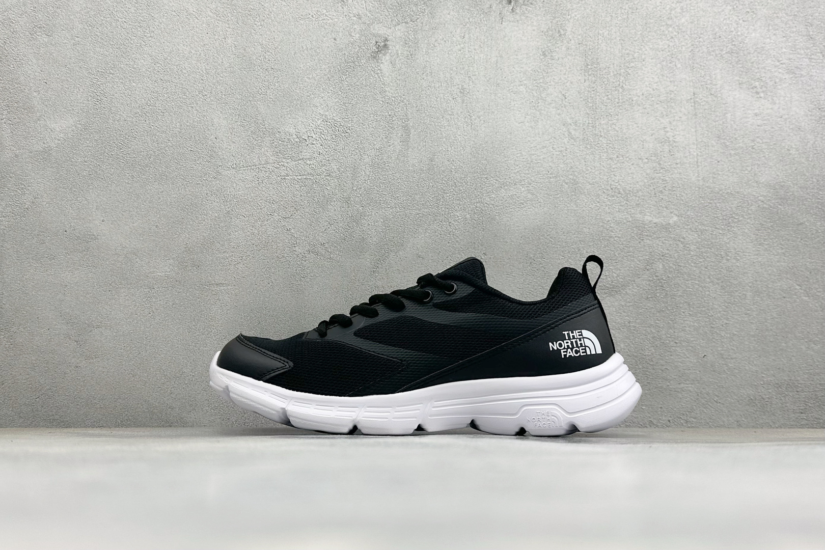 BW版北面THE NORTH FACE FASTPACK ULTRA GTX 舒适运动 回弹抓地登山鞋 货号: NS93