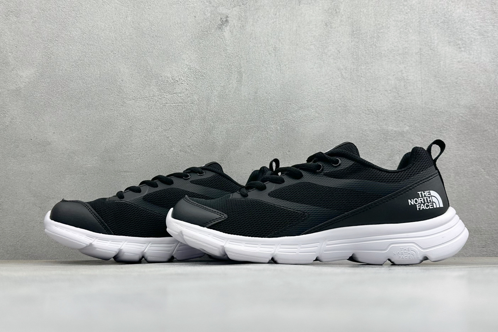 BW版北面THE NORTH FACE FASTPACK ULTRA GTX 舒适运动 回弹抓地登山鞋 货号: NS93