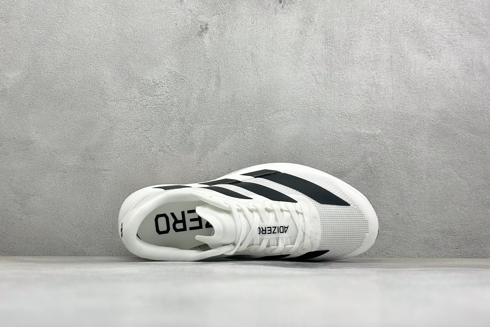 ST版Adidas adizero BOSTON 13 透气网眼竞速跑鞋 后跟加厚 呵护脚后跟 立体保护软绵鞋口 轻松穿 ST版Adidas adizero BOSTON 13 透气网眼竞速跑鞋 后跟加厚 呵护脚后跟 立体保护软绵鞋口 轻松穿